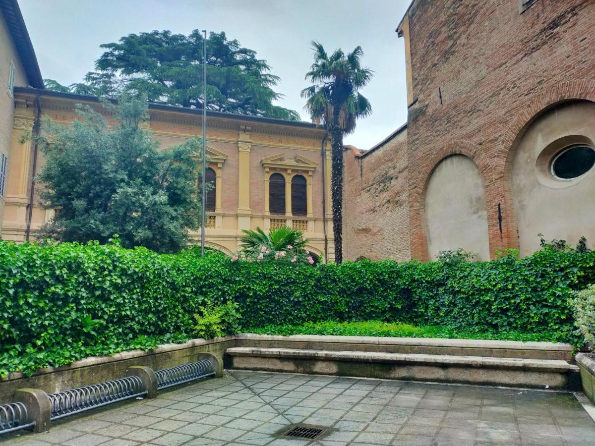Ca' Spadoni, Centro Storico, Piano Terra, Ingresso Indipendente, Teatro, Parcheggio, Imola Ngoại thất bức ảnh